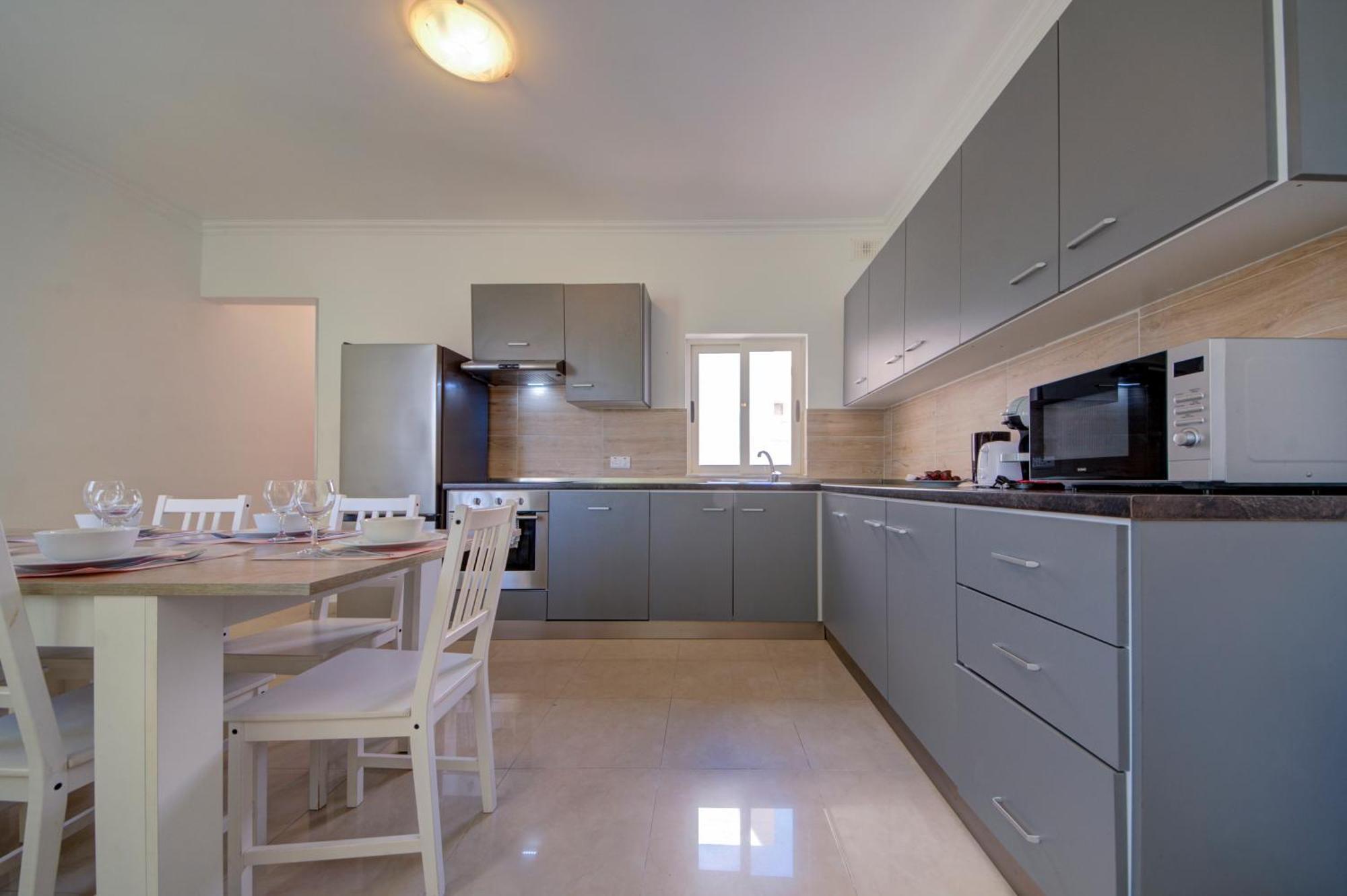 St Julian'S Unique 3-Bedroom Apartments Sleeps 9-10 St. Julian's Exterior foto